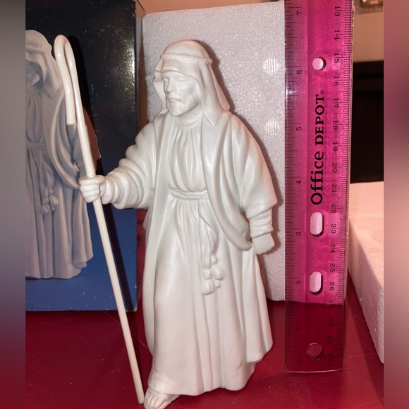 Avon Christmas Nativity Set - Picture 15 of 16